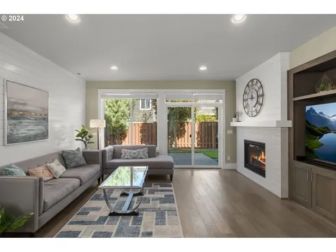12323 Nw Glenover Lane Portland OR 97229