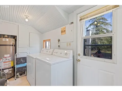 3770 NE 12th Street Otis OR 97368