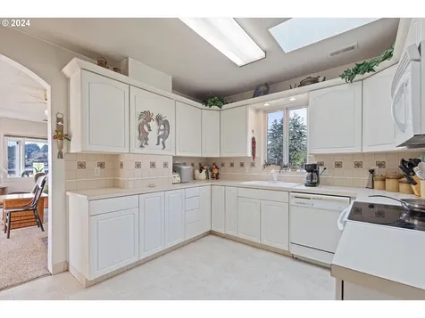 3770 NE 12th Street Otis OR 97368