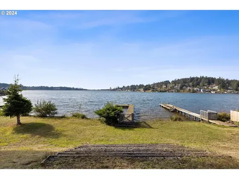 3770 NE 12th Street Otis OR 97368