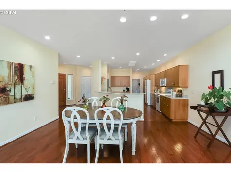3483 Avalon Drive Hood River OR 97031