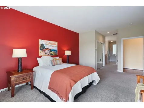 3483 Avalon Drive Hood River OR 97031