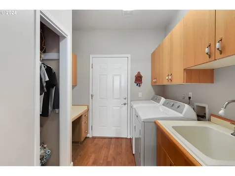 3483 Avalon Drive Hood River OR 97031
