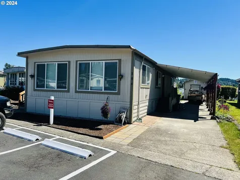 13900 SE Highway 212 Clackamas OR 97015