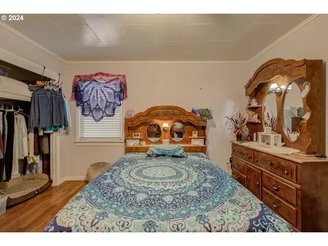 475 N Main Street Canyonville OR 97417