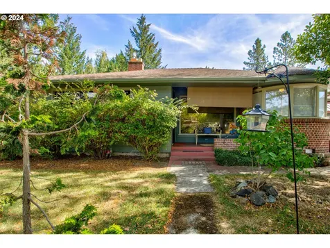 475 N Main Street Canyonville OR 97417