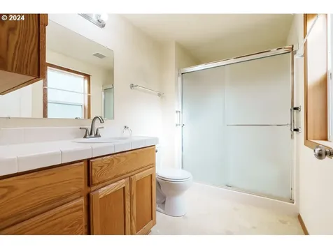 38786 Sawyer Street Sandy OR 97055