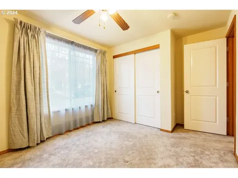 38786 Sawyer Street Sandy OR 97055