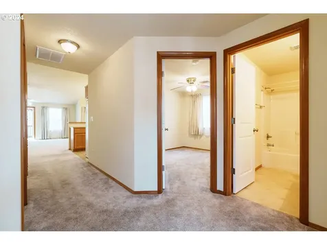 38786 Sawyer Street Sandy OR 97055