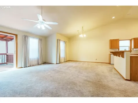 38786 Sawyer Street Sandy OR 97055