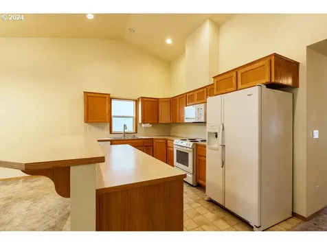 38786 Sawyer Street Sandy OR 97055