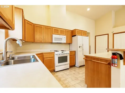 38786 Sawyer Street Sandy OR 97055