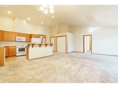 38786 Sawyer Street Sandy OR 97055