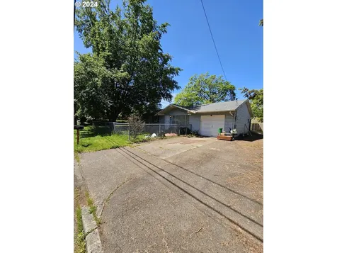 2641 Se 168th Avenue Portland OR 97236