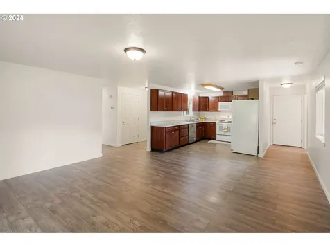 930 Echo Hollow Road Eugene OR 97402