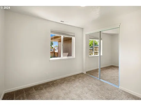 930 Echo Hollow Road Eugene OR 97402