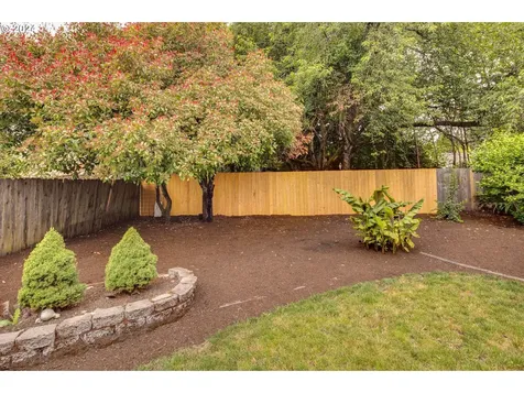 930 Echo Hollow Road Eugene OR 97402