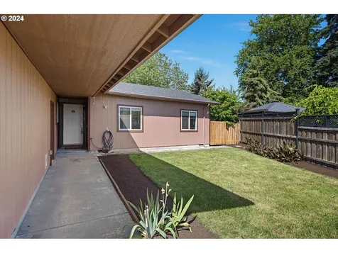 930 Echo Hollow Road Eugene OR 97402