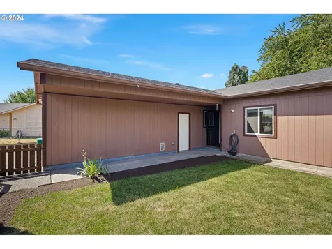 930 Echo Hollow Road Eugene OR 97402