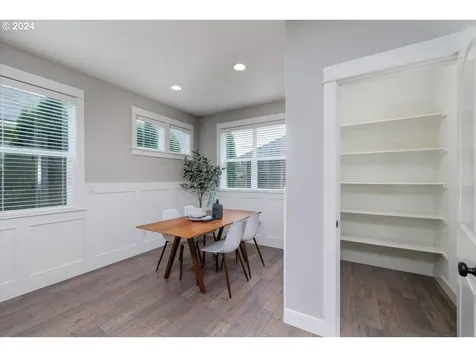 5230 N Amherst Street Portland OR 97203