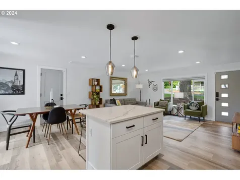 6472 Sw Dawn Street Lake Oswego OR 97035