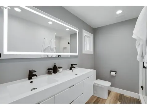 6472 Sw Dawn Street Lake Oswego OR 97035