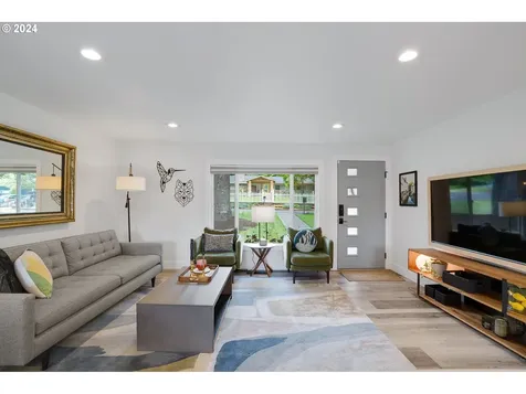 6472 Sw Dawn Street Lake Oswego OR 97035