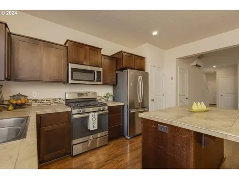 12961 SE 156th Avenue Happy Valley OR 97086