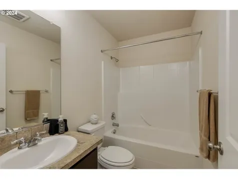 12961 SE 156th Avenue Happy Valley OR 97086