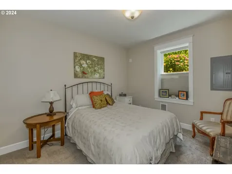 829 Se Umatilla Street Portland OR 97202