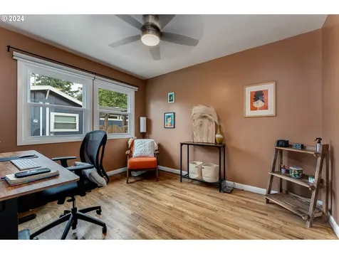 5905 Ne 37th Avenue Portland OR 97211