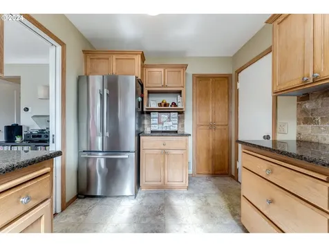 5905 Ne 37th Avenue Portland OR 97211
