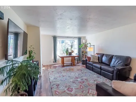 3880 Greenwood Street Eugene OR 97404