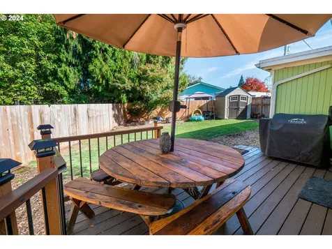 3880 Greenwood Street Eugene OR 97404