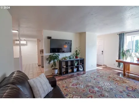 3880 Greenwood Street Eugene OR 97404
