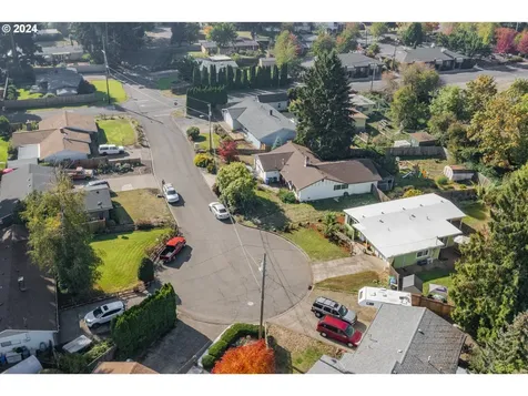 3880 Greenwood Street Eugene OR 97404