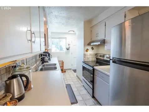 3880 Greenwood Street Eugene OR 97404