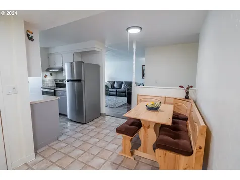 3880 Greenwood Street Eugene OR 97404