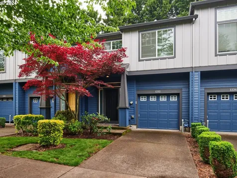 1232 Se Roundelay Street Hillsboro OR 97123