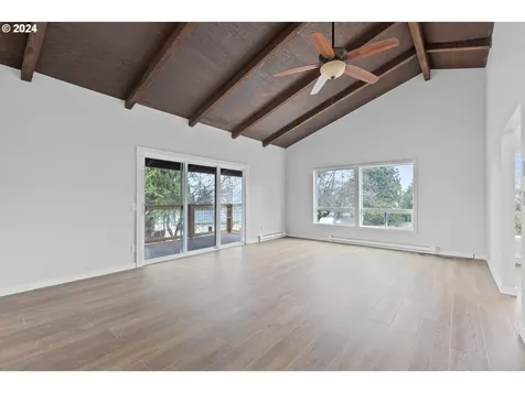 768 Fern Place Hood River OR 97031