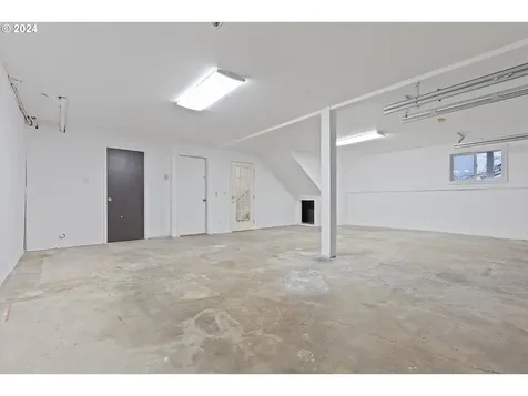 768 Fern Place Hood River OR 97031