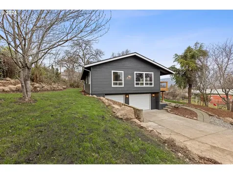 768 Fern Place Hood River OR 97031