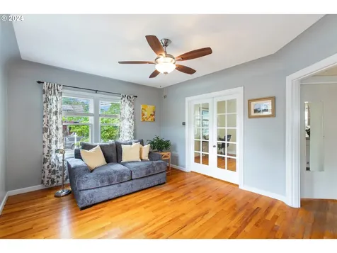 606 W 21st Street Vancouver WA 98660