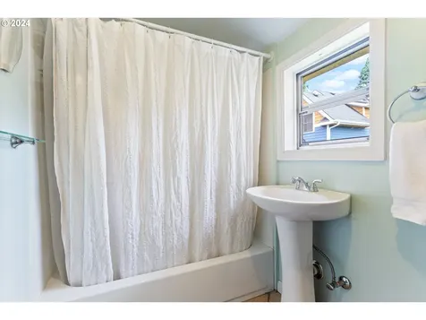 606 W 21st Street Vancouver WA 98660