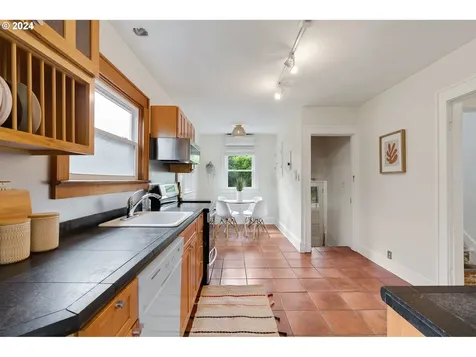 4611 Ne 29th Avenue Portland OR 97211