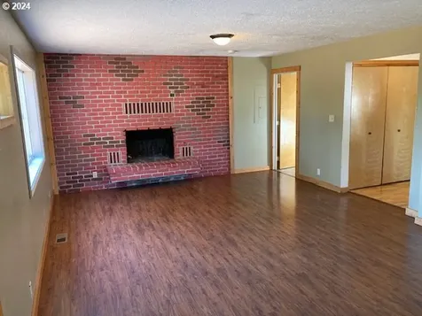 3001 N 2nd Street La Grande OR 97850