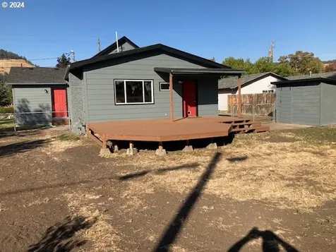 3001 N 2nd Street La Grande OR 97850