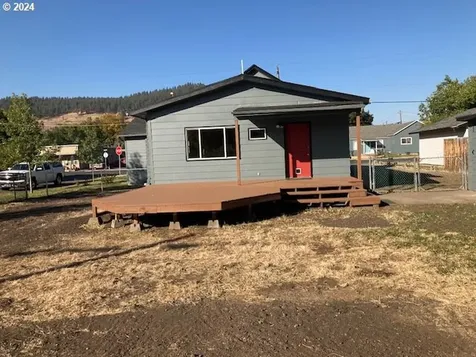 3001 N 2nd Street La Grande OR 97850