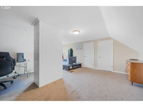 4005 Beech Street Tillamook OR 97141