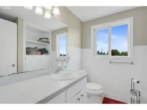 4005 Beech Street Tillamook OR 97141